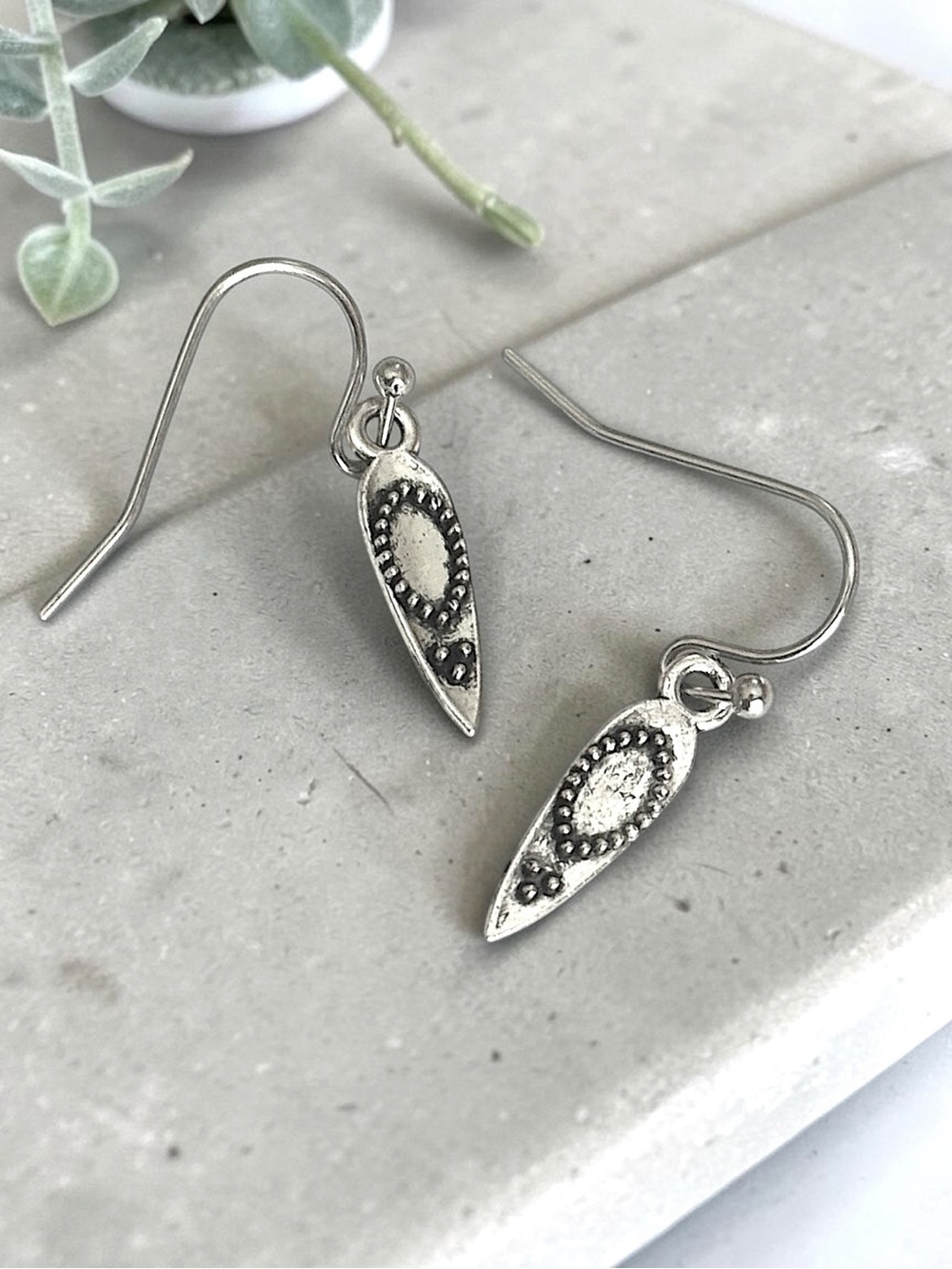 5 For $25💫Small Silver Dainty Teardrop Dangle Earrings
